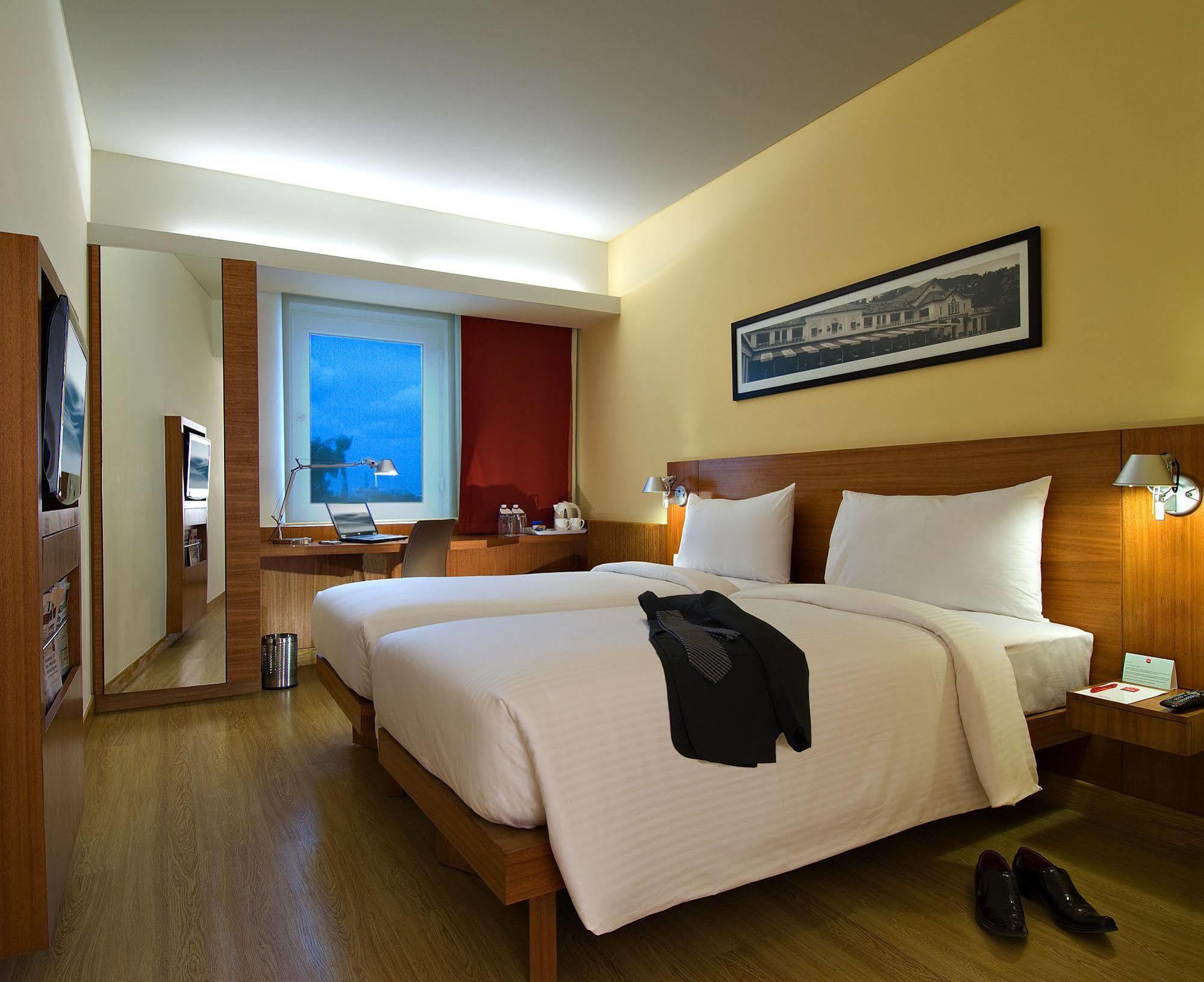 Ibis Viman Nagar - An Accor Brand 3* Pune